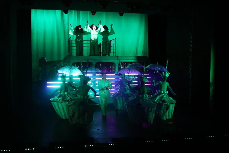 Willenhall Musical Theatre Company's 2022 production of Priscilla Queen of the Desert at Dormston Mill Theatre, Sedgley. Photograph 185 of 246.