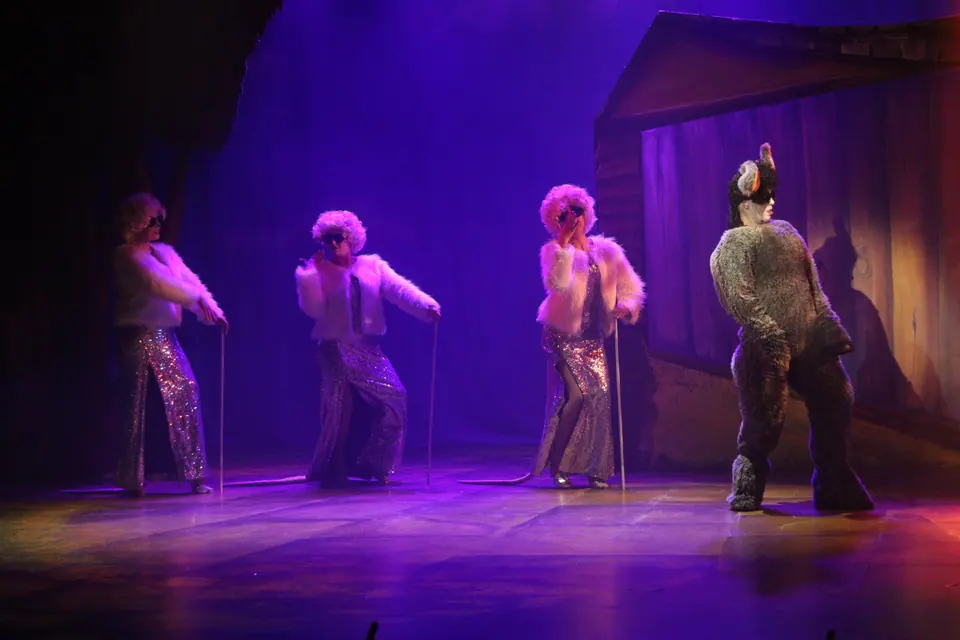 Willenhall Musical Theatre Company's 2023 production of Shrek the Musical at Dormston Mill Theatre, Sedgley. Photograph 111 of 165.