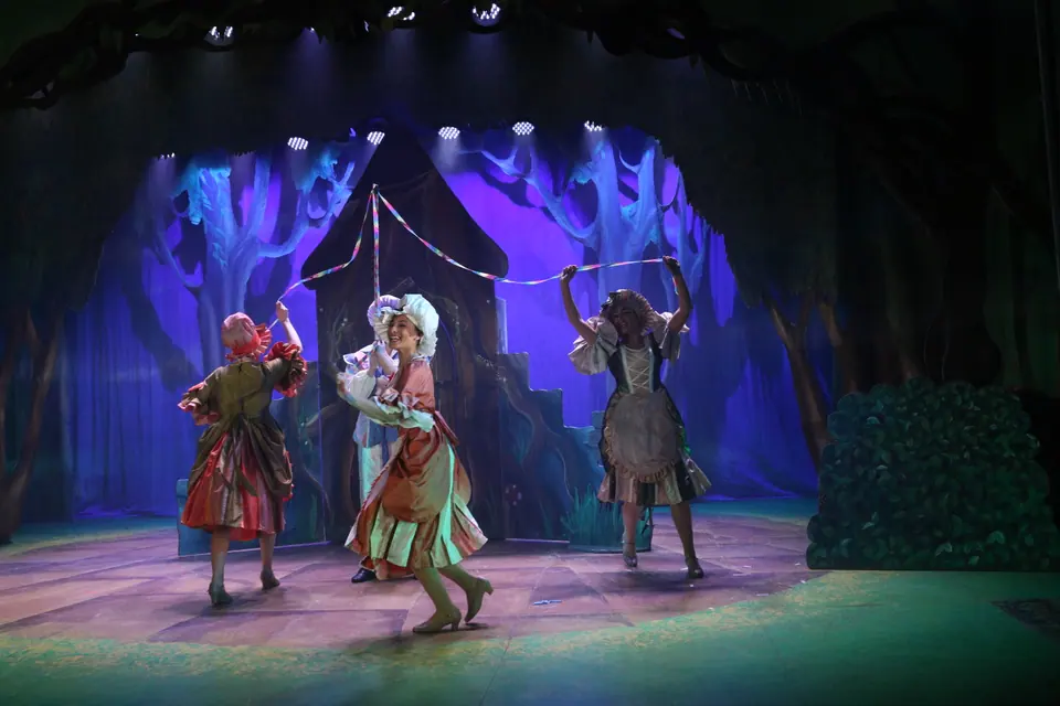 Willenhall Musical Theatre Company's 2023 production of Shrek the Musical at Dormston Mill Theatre, Sedgley. Photograph 12 of 165.