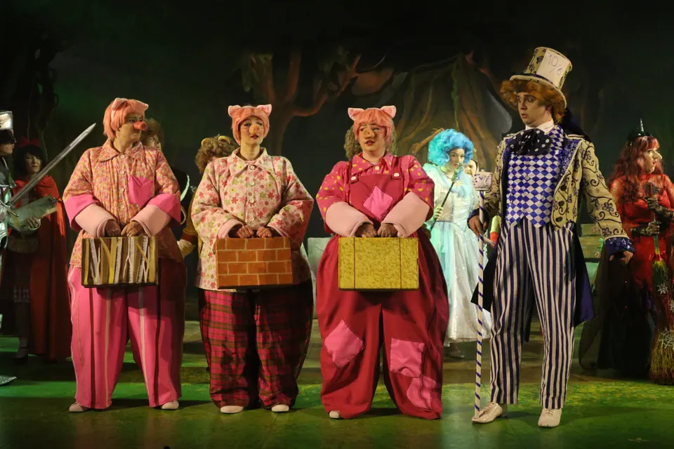 Willenhall Musical Theatre Company's 2023 production of Shrek the Musical at Dormston Mill Theatre, Sedgley. Photograph 22 of 165.