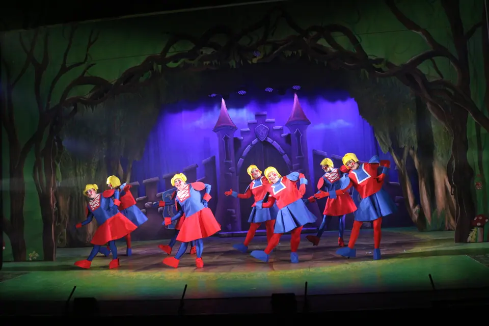 Willenhall Musical Theatre Company's 2023 production of Shrek the Musical at Dormston Mill Theatre, Sedgley. Photograph 45 of 165.