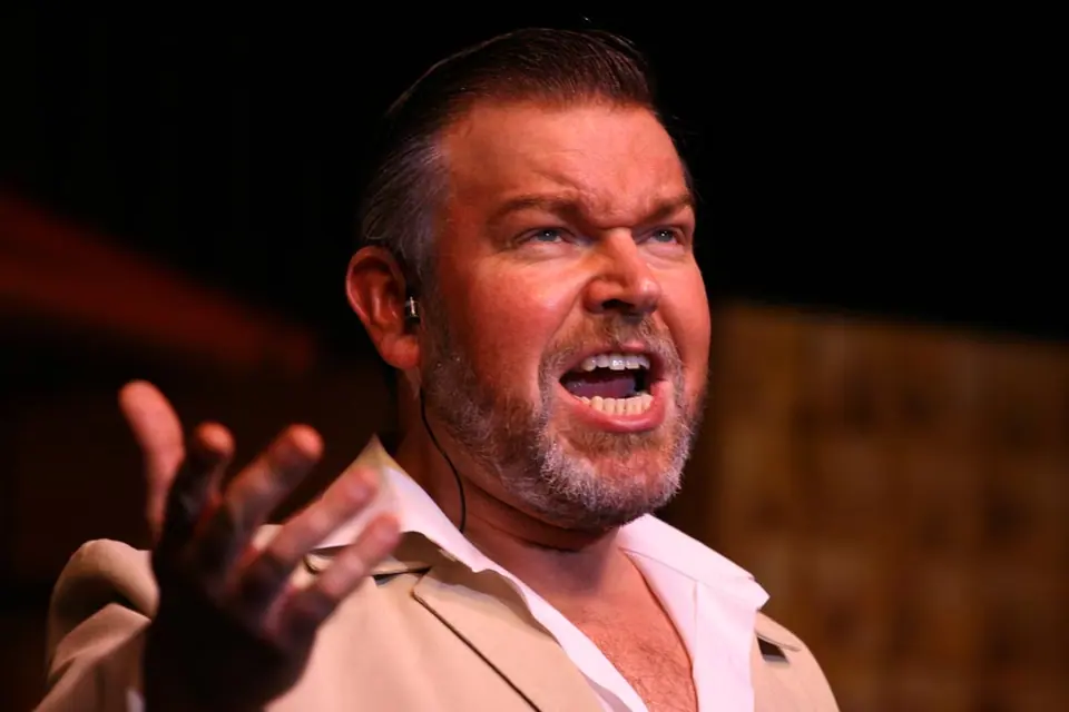 Willenhall Musical Theatre Company's 2009 production of South Pacific. Photograph 77 of 125.