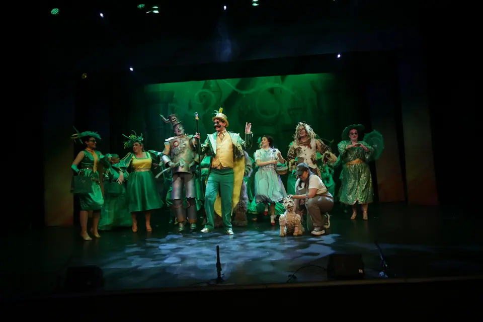 Willenhall Musical Theatre Company's 2025 production of The Wizard of Oz at Dormston Mill Theatre, Sedgley. Photograph 132 of 236.