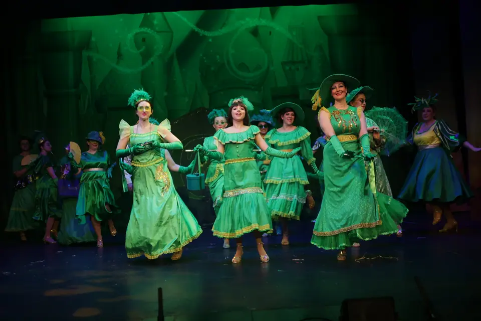 Willenhall Musical Theatre Company's 2025 production of The Wizard of Oz at Dormston Mill Theatre, Sedgley. Photograph 134 of 236.
