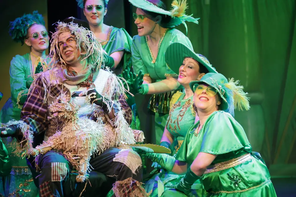 Willenhall Musical Theatre Company's 2025 production of The Wizard of Oz at Dormston Mill Theatre, Sedgley. Photograph 142 of 236.