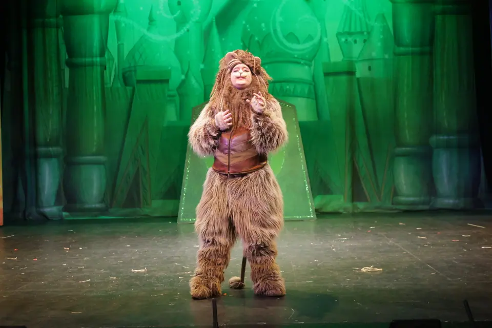 Willenhall Musical Theatre Company's 2025 production of The Wizard of Oz at Dormston Mill Theatre, Sedgley. Photograph 156 of 236.