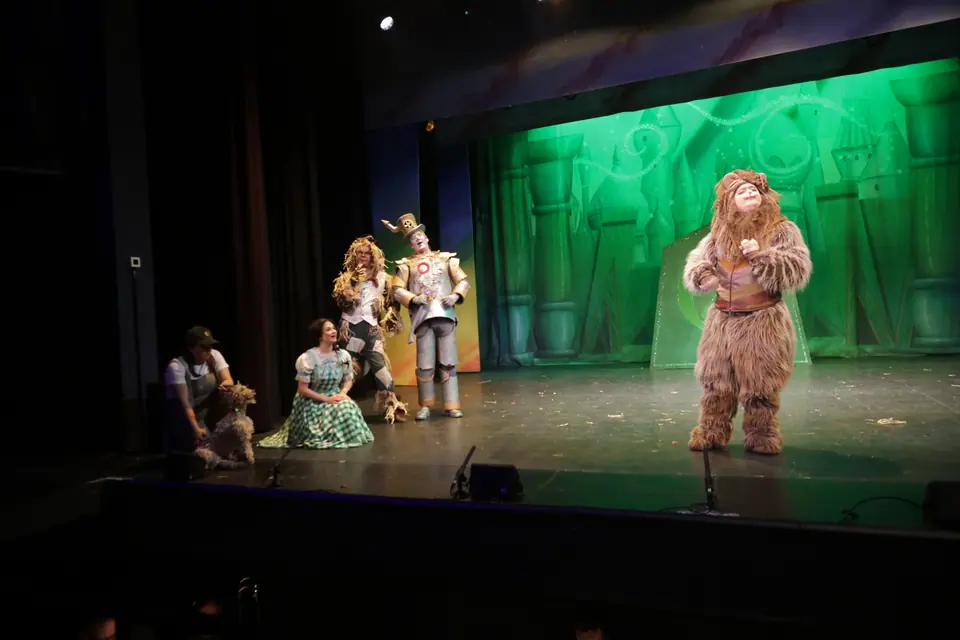 Willenhall Musical Theatre Company's 2025 production of The Wizard of Oz at Dormston Mill Theatre, Sedgley. Photograph 157 of 236.