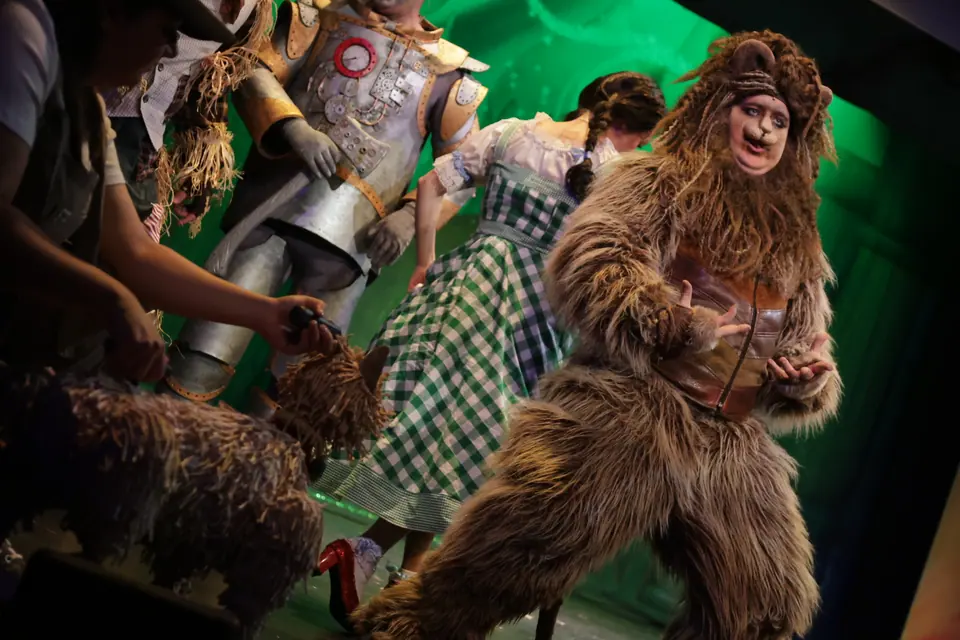 Willenhall Musical Theatre Company's 2025 production of The Wizard of Oz at Dormston Mill Theatre, Sedgley. Photograph 160 of 236.