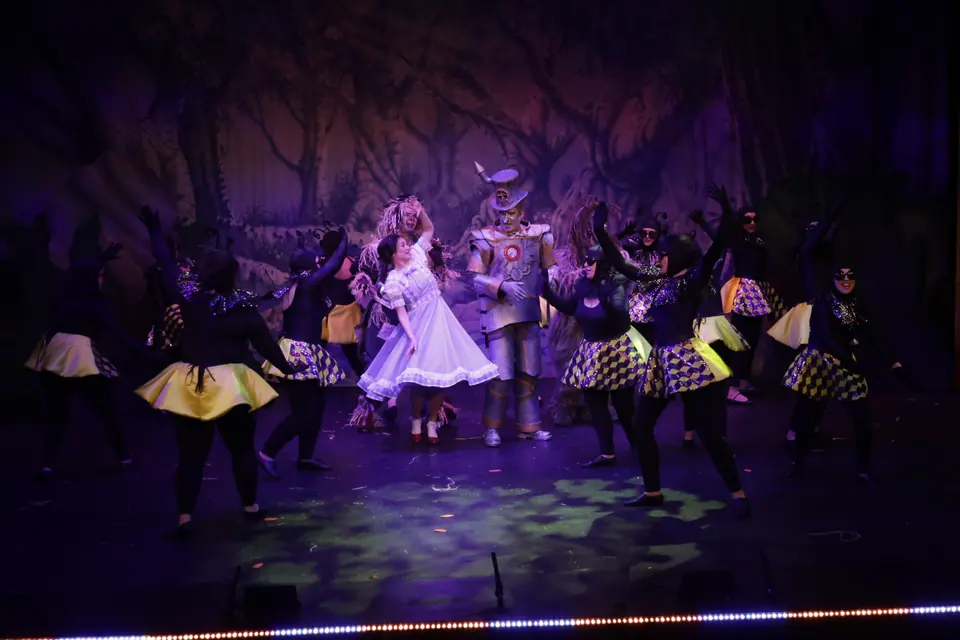 Willenhall Musical Theatre Company's 2025 production of The Wizard of Oz at Dormston Mill Theatre, Sedgley. Photograph 188 of 236.