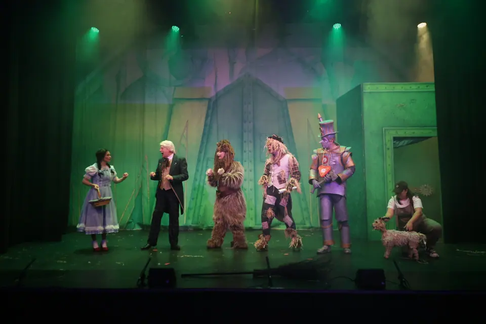 Willenhall Musical Theatre Company's 2025 production of The Wizard of Oz at Dormston Mill Theatre, Sedgley. Photograph 217 of 236.
