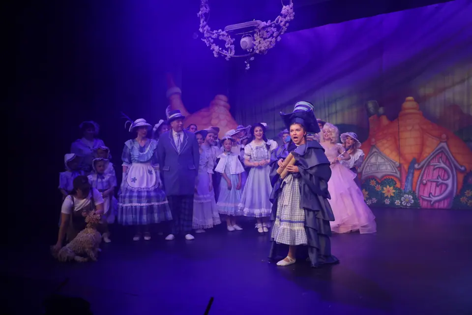 Willenhall Musical Theatre Company's 2025 production of The Wizard of Oz at Dormston Mill Theatre, Sedgley. Photograph 44 of 236.