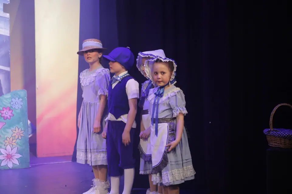 Willenhall Musical Theatre Company's 2025 production of The Wizard of Oz at Dormston Mill Theatre, Sedgley. Photograph 48 of 236.