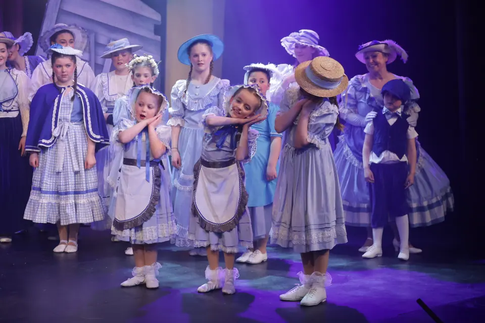 Willenhall Musical Theatre Company's 2025 production of The Wizard of Oz at Dormston Mill Theatre, Sedgley. Photograph 51 of 236.