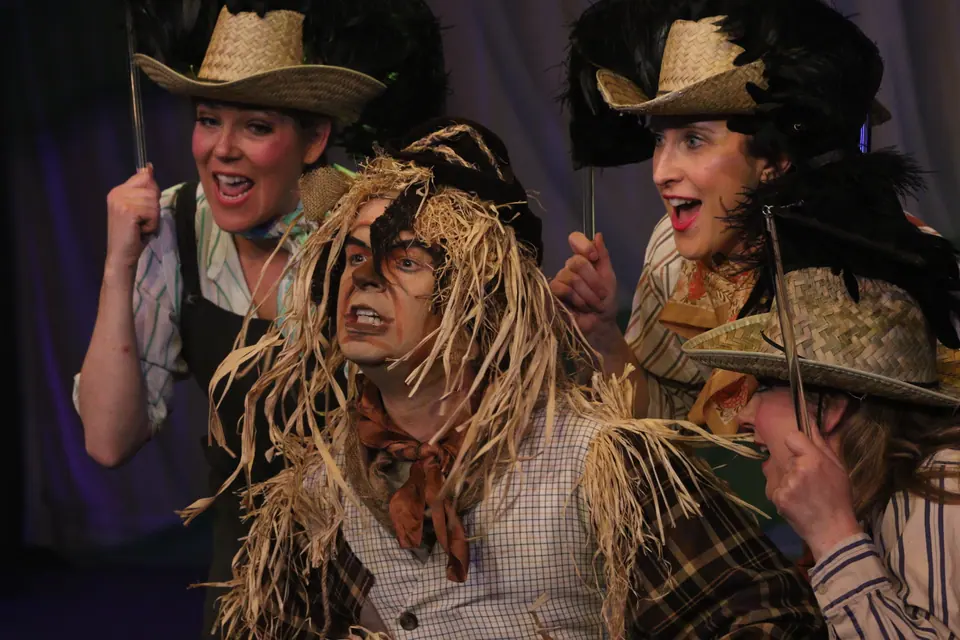 Willenhall Musical Theatre Company's 2025 production of The Wizard of Oz at Dormston Mill Theatre, Sedgley. Photograph 71 of 236.