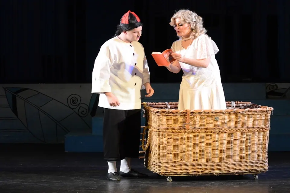 Willenhall Musical Theatre Company's 2014 production of Thoroughly Modern Millie at Dormston Mill Theatre, Sedgley. Photograph 43 of 104.