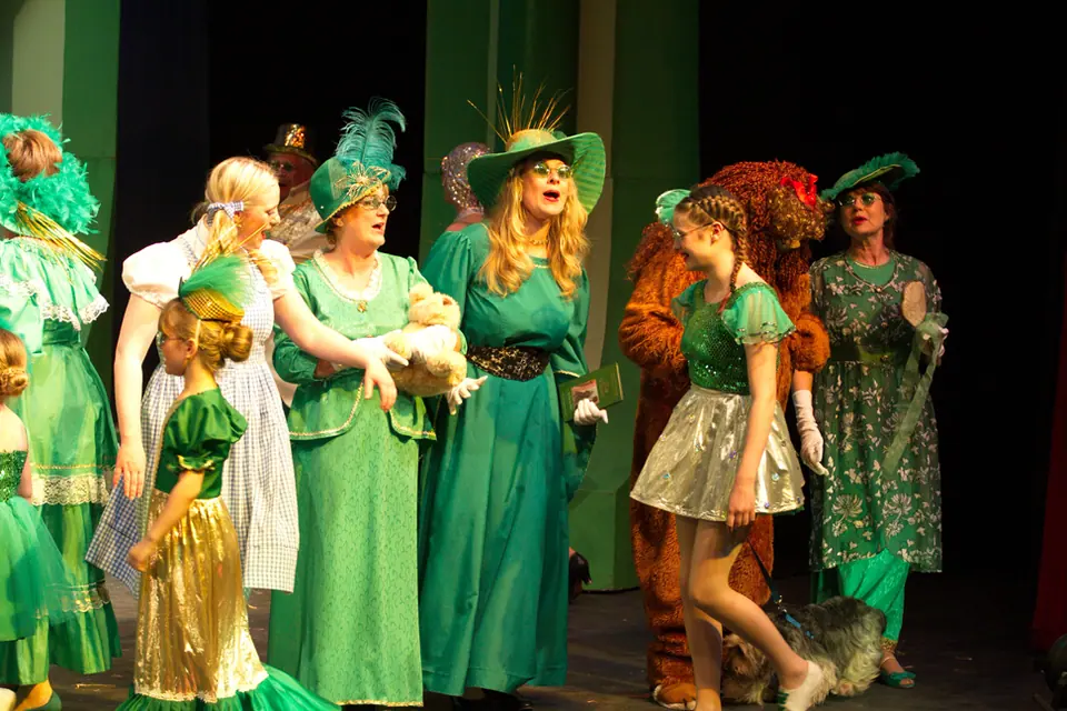 Willenhall Musical Theatre Company's 2012 production of Wizard of Oz. Photograph 4 of 30.