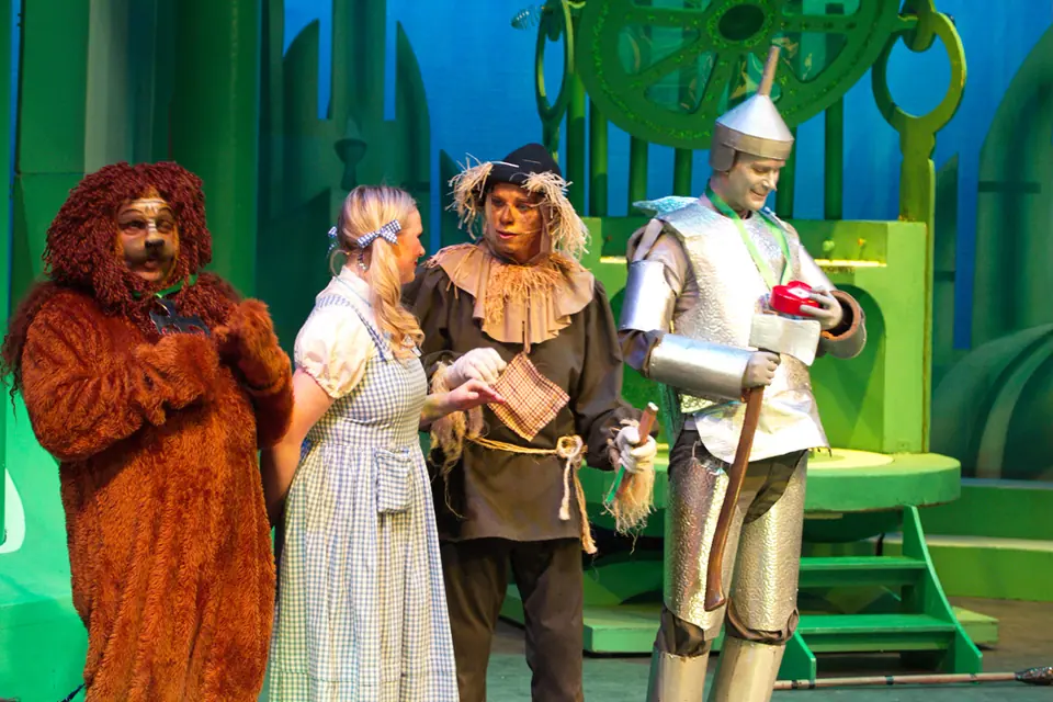 Willenhall Musical Theatre Company's 2012 production of Wizard of Oz. Photograph 6 of 30.