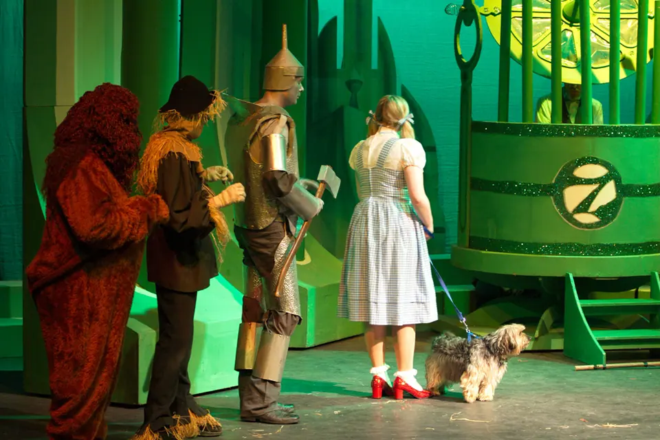Willenhall Musical Theatre Company's 2012 production of Wizard of Oz. Photograph 9 of 30.