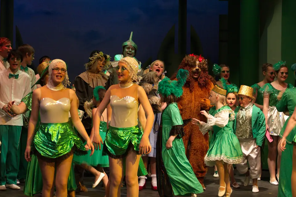 Willenhall Musical Theatre Company's 2012 production of Wizard of Oz. Photograph 22 of 30.