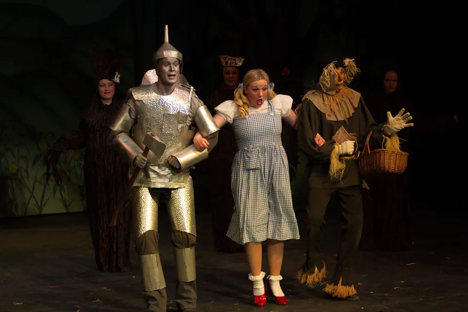 Willenhall Musical Theatre Company's 2012 production of Wizard of Oz at Dormston Mill Theatre, Sedgley. Photograph 58 of 74.